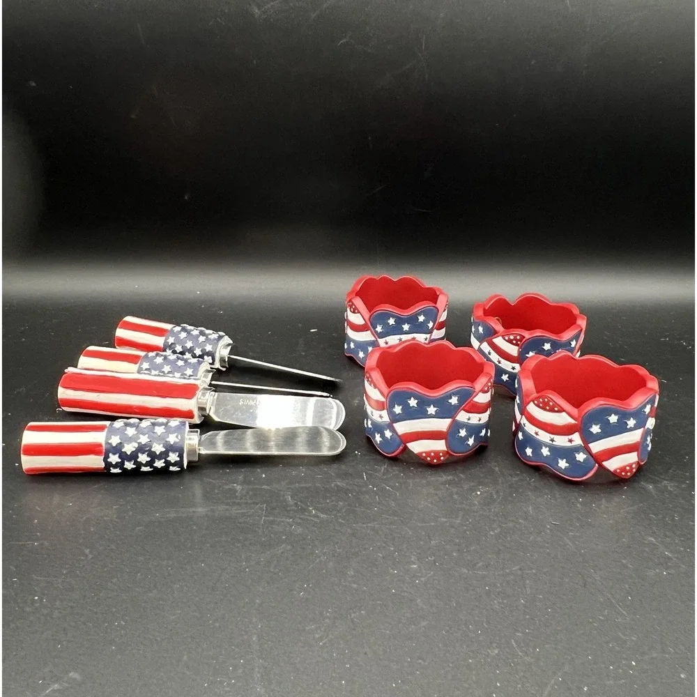 Patriotic Hearts FLAG Plastic Napkin 4 Rings and 4 Knives Spreaders ~‎ Set of 8